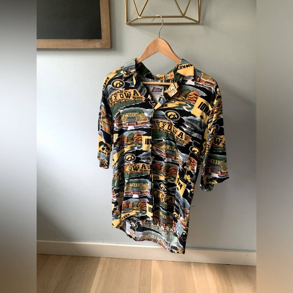 Reyn Spooner Iowa University Hawkeyes Basketball Hawaiian Shirt